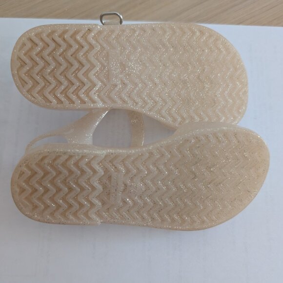 Old Navy Jelly T-Strap Sandals Toddler Girls 7, Cream, Flower Power - Picture 2 of 2